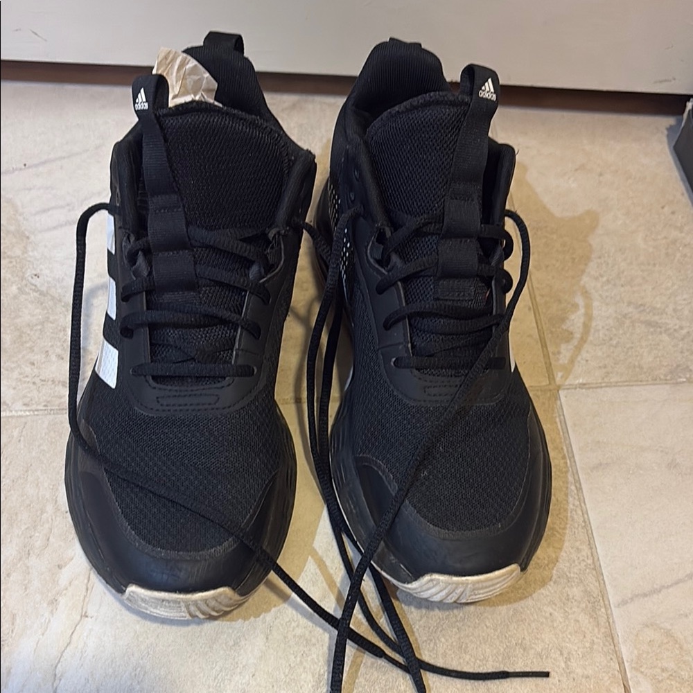 Men’s size 8 Adidas Black and White Running Shoes